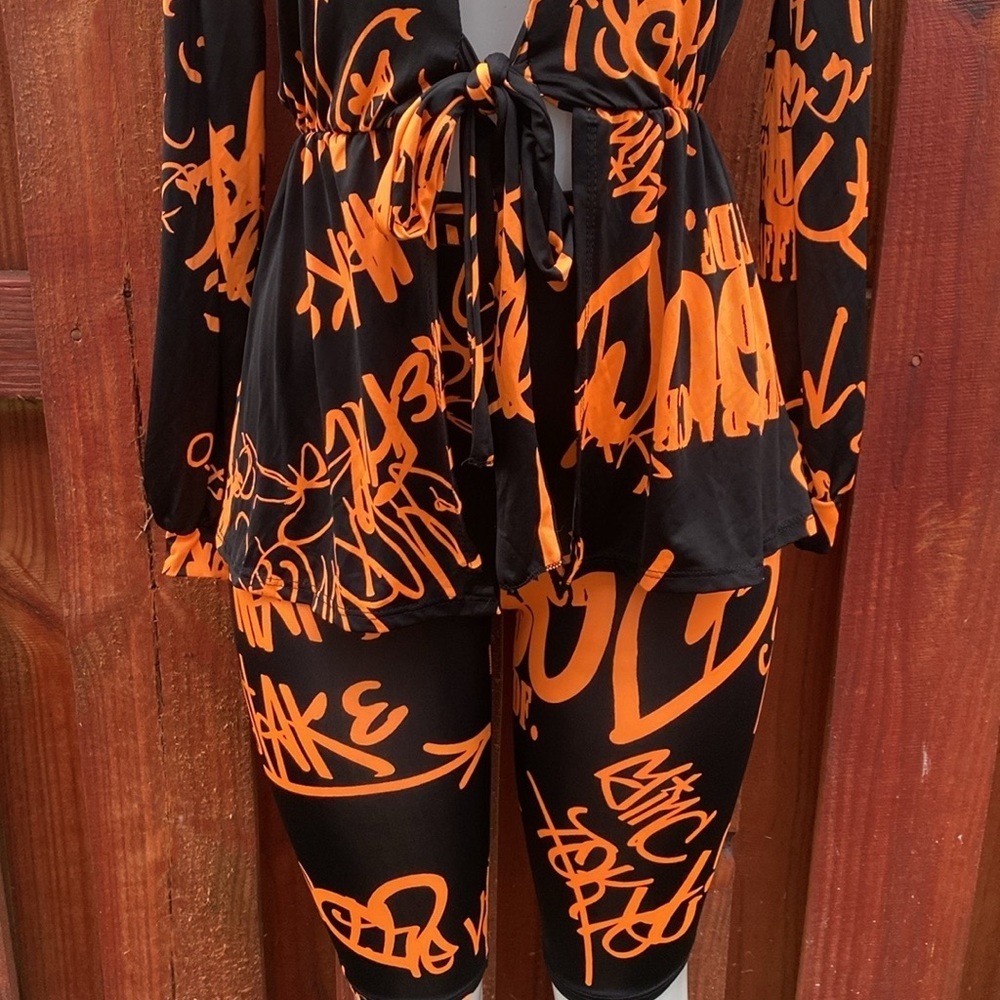 Women's Black & Orange Graffiti Print Pantsuit Size S - Picture 4 of 9